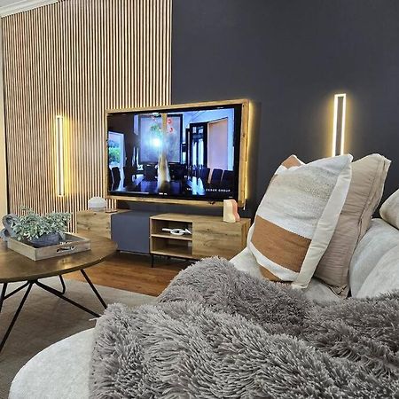 Modern Galleria Gem Private Jacuzzi 3 Br Houston Exterior foto